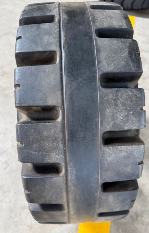 Rodaco Cubierta Neumatica 21x8-9